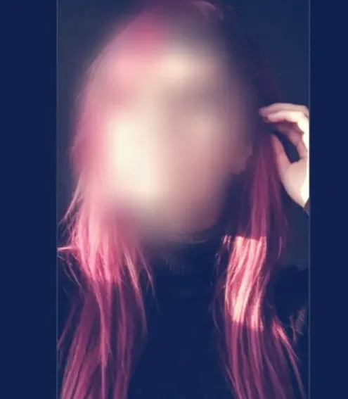 Anna, 39