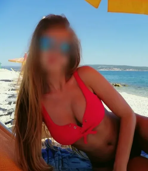 Aylin, 28