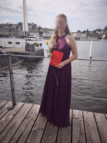 Melanie, 23